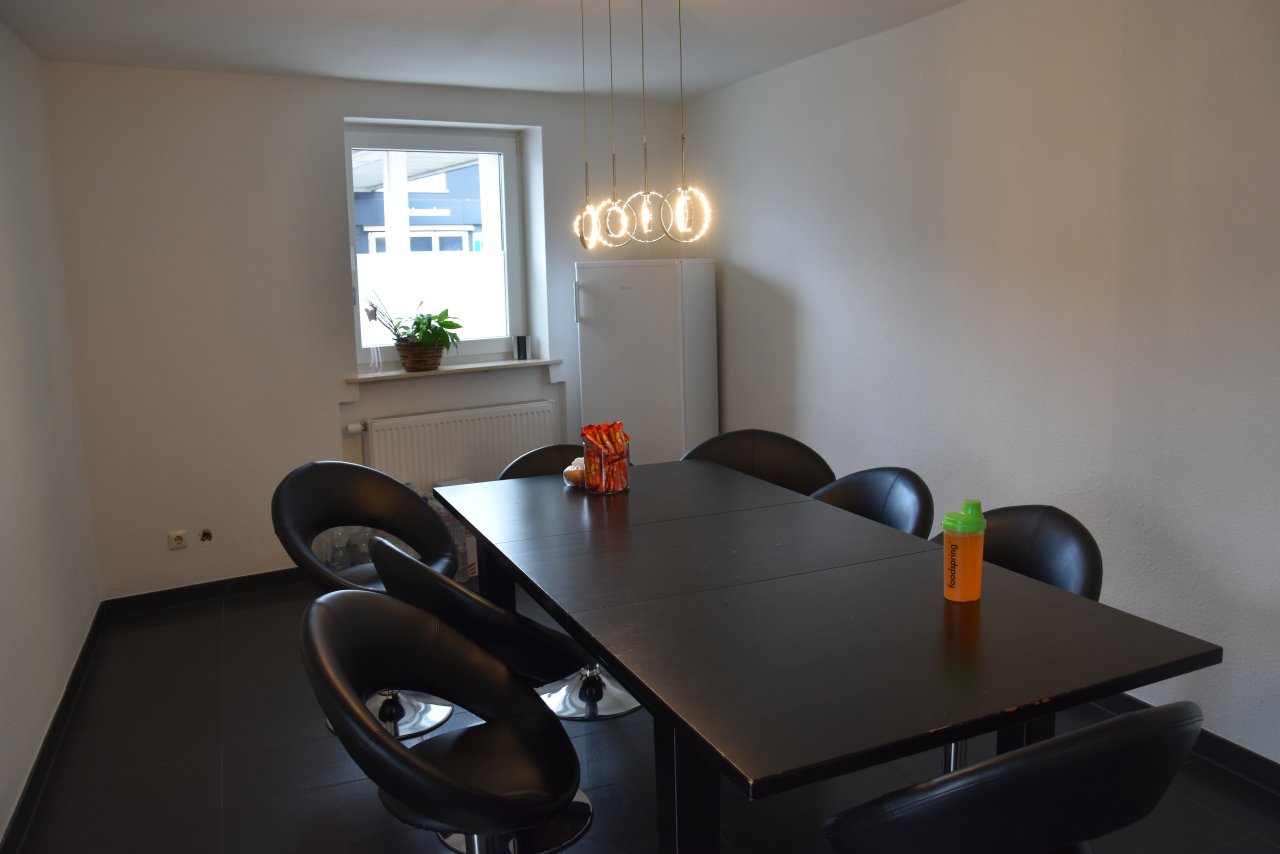 Exklusivobjekt 1-2 Familienhaus mit Baugrundstück.
