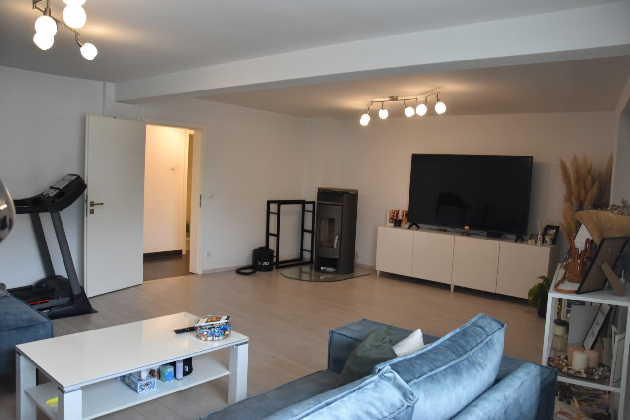 Exklusivobjekt 1-2 Familienhaus mit Baugrundstück.