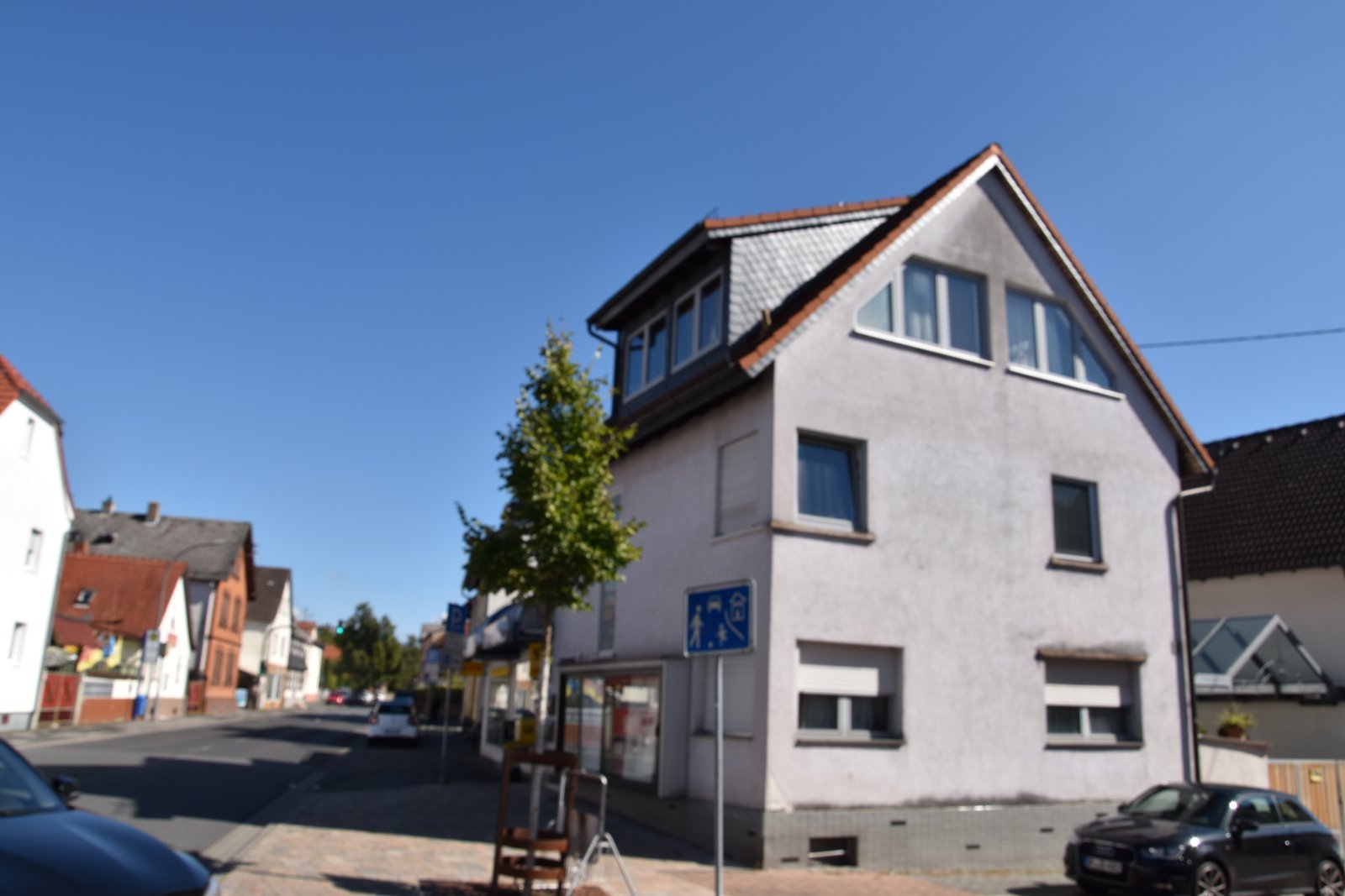 Kernsaniertes Mehrfamilienhaus wartet auf Bewunderung