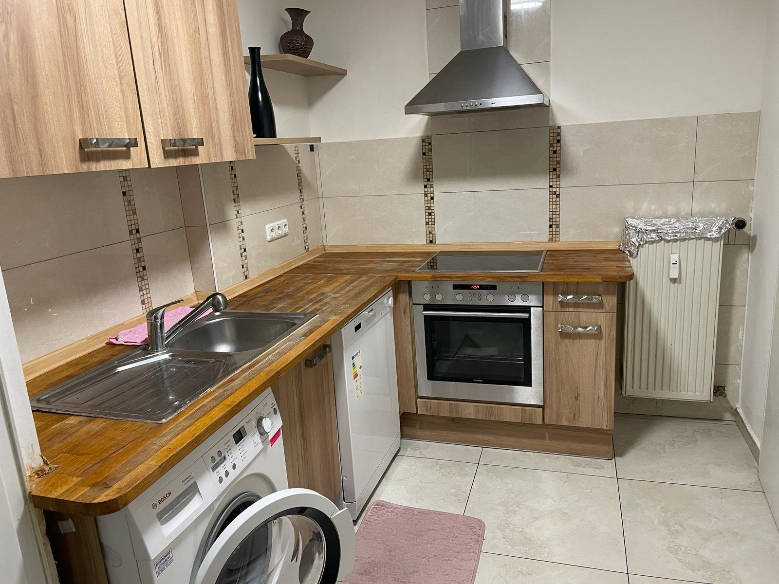 VERKAUFT !! Ausgesuchte Wohnlage, komplett Möbilierte 3 Zimmerwohnung in Neuenheim.