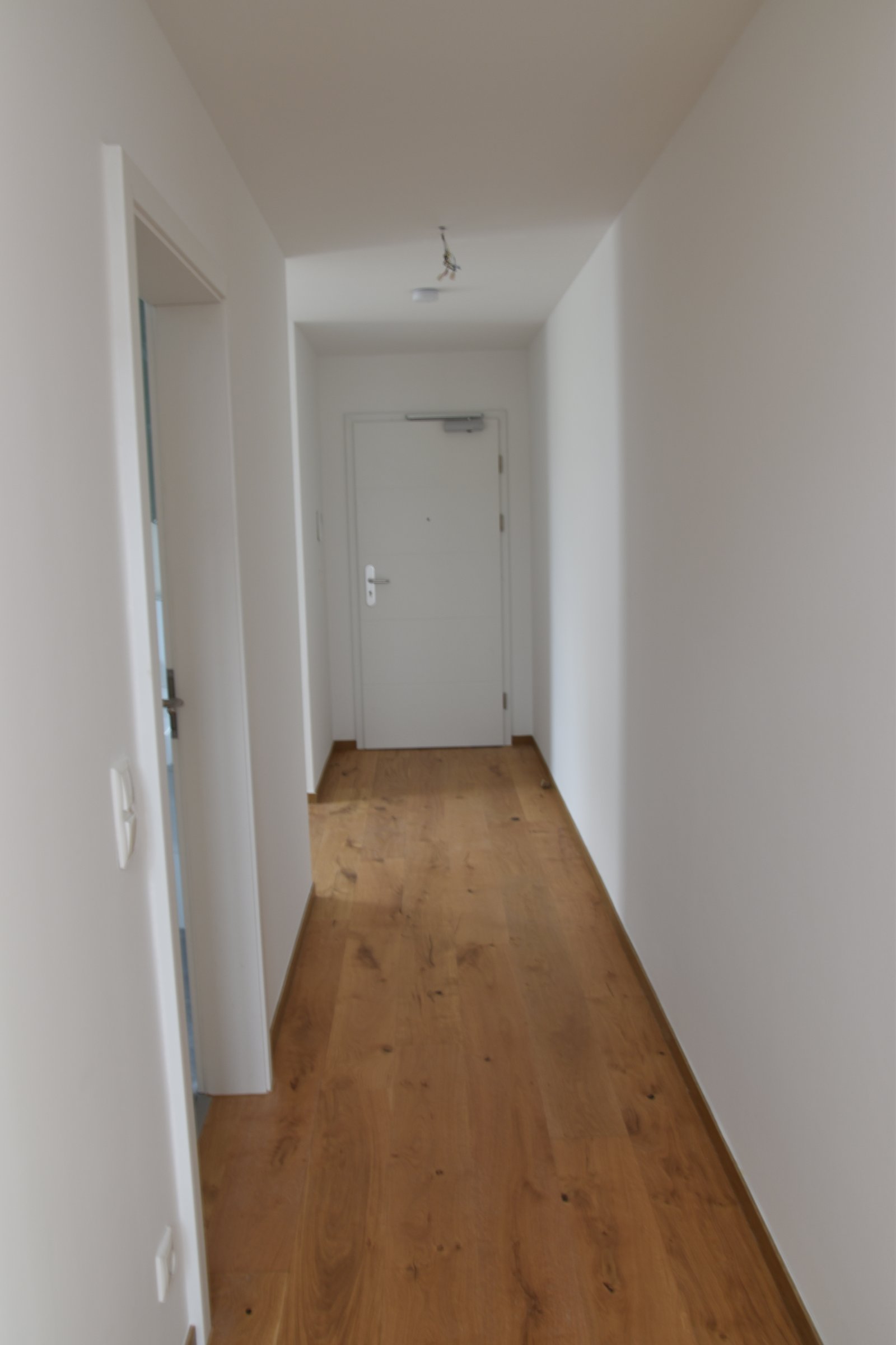 VERMIETET ! Top Moderne Maisonettenwohnung mit großer Sonnenterrasse , ab sofort verfügbar ! - Neubau Erstbezug.