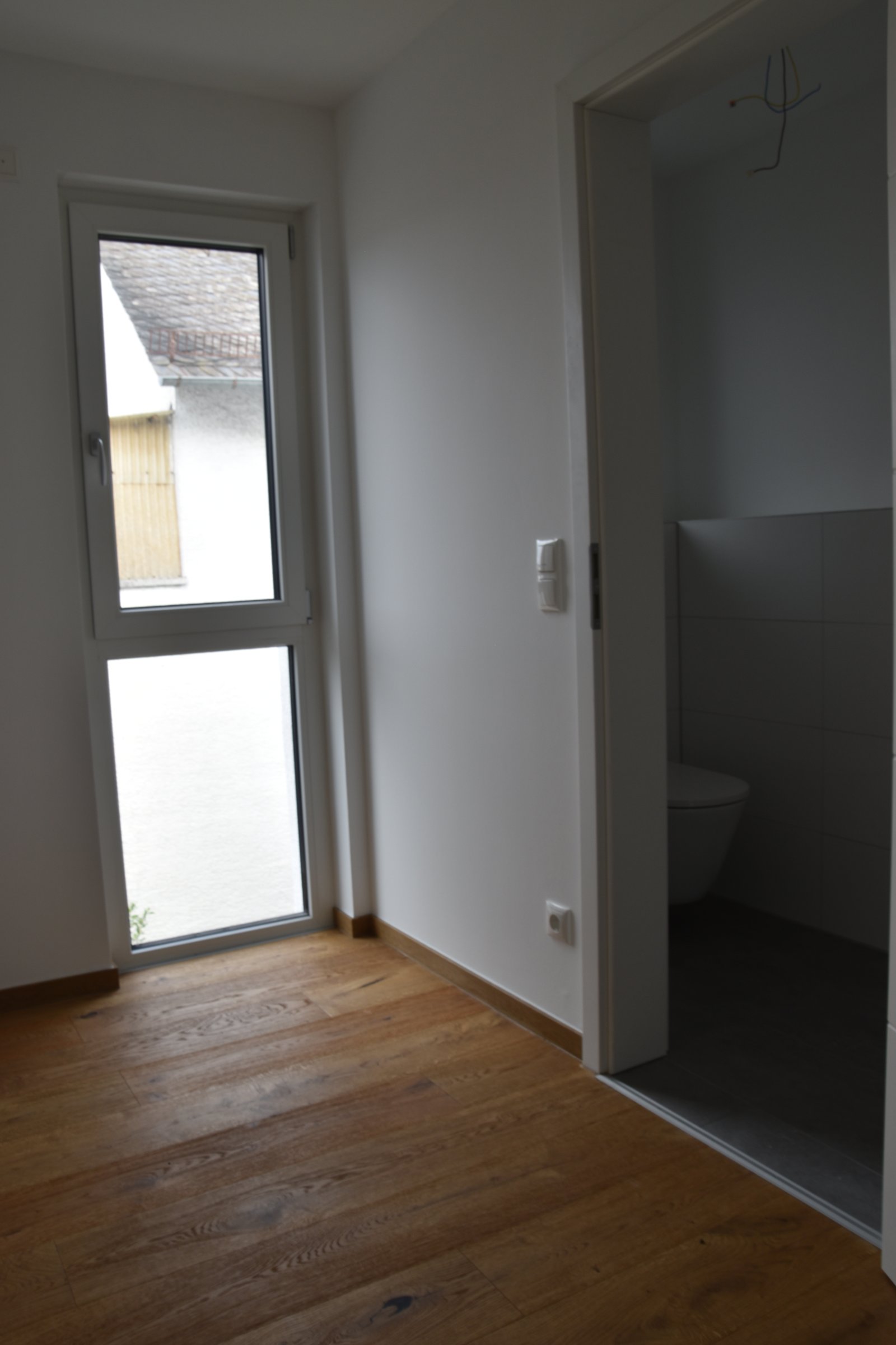 VERMIETET ! Top Moderne Maisonettenwohnung mit großer Sonnenterrasse , ab sofort verfügbar ! - Neubau Erstbezug.