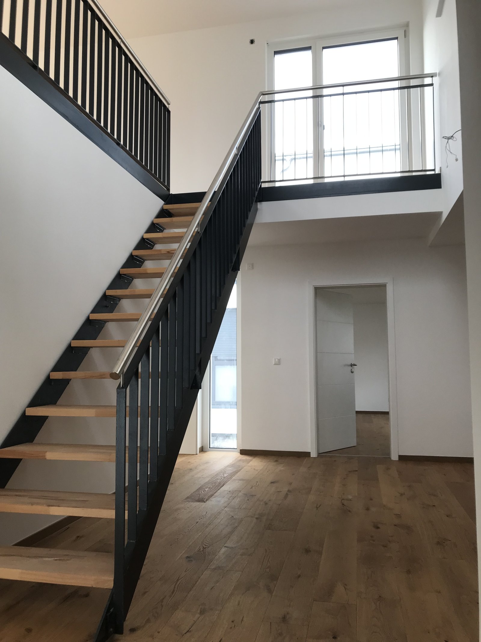 Neuwertig-Deluxe Penthouse Loftstyle