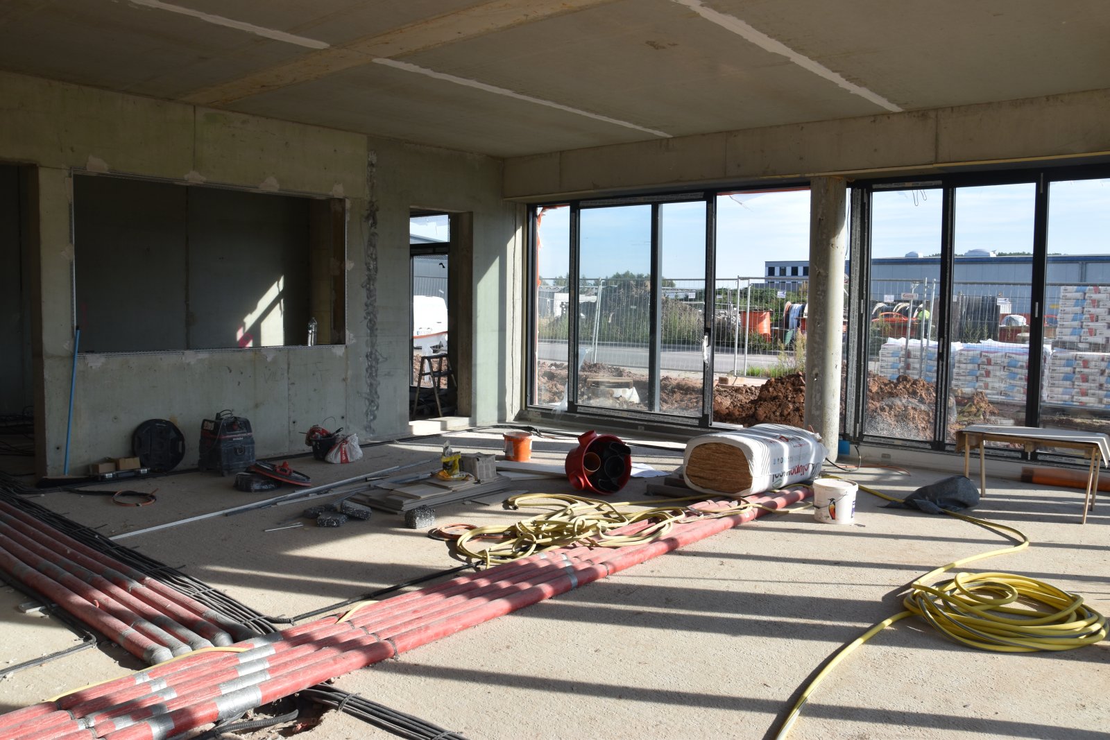 Exklusive Gewerbefläche, Erstbezug ! -  Neubaugebiet Roßdorf.