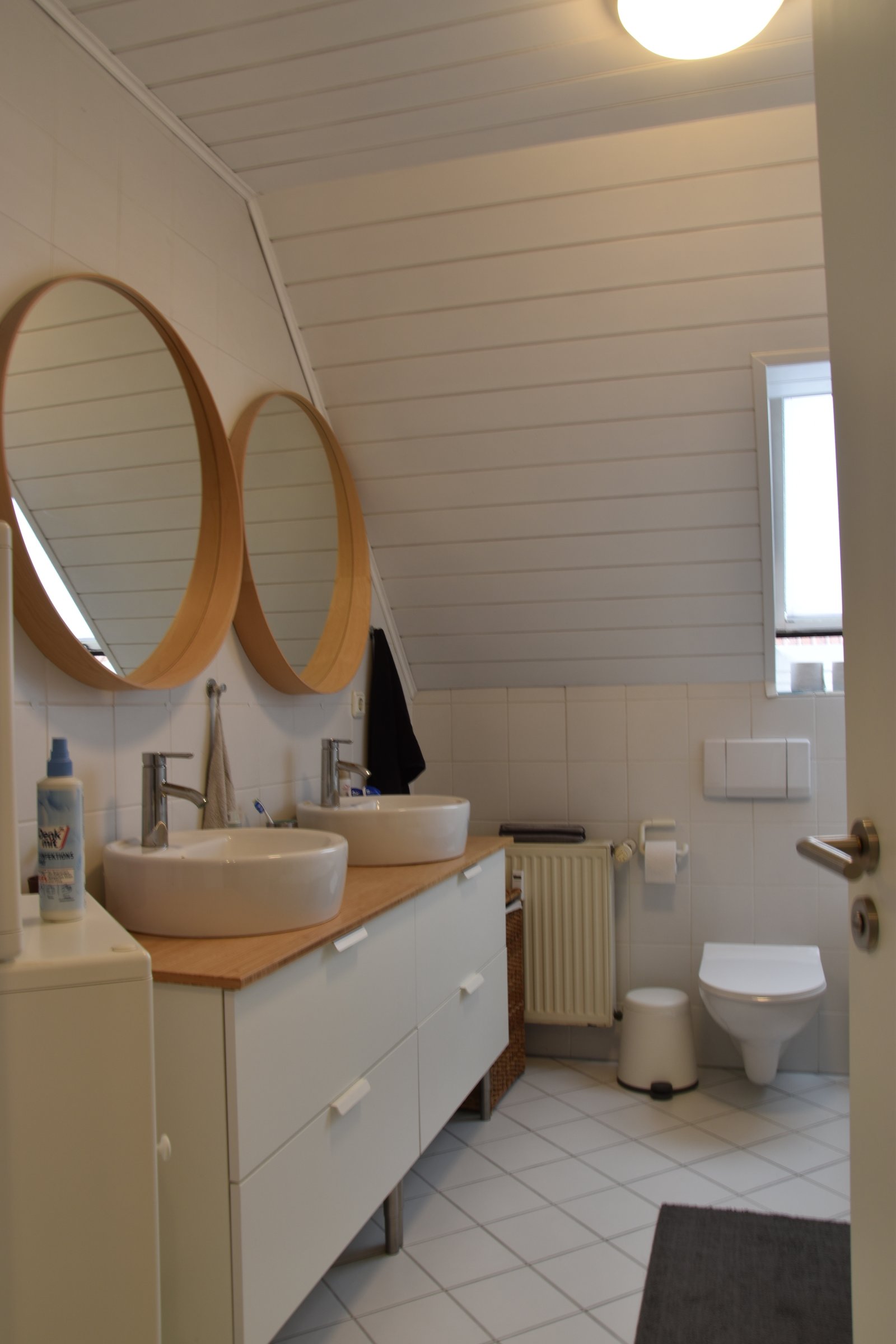 Top Moderne 4-Zimmer Studio Dachgeschosswohnung.