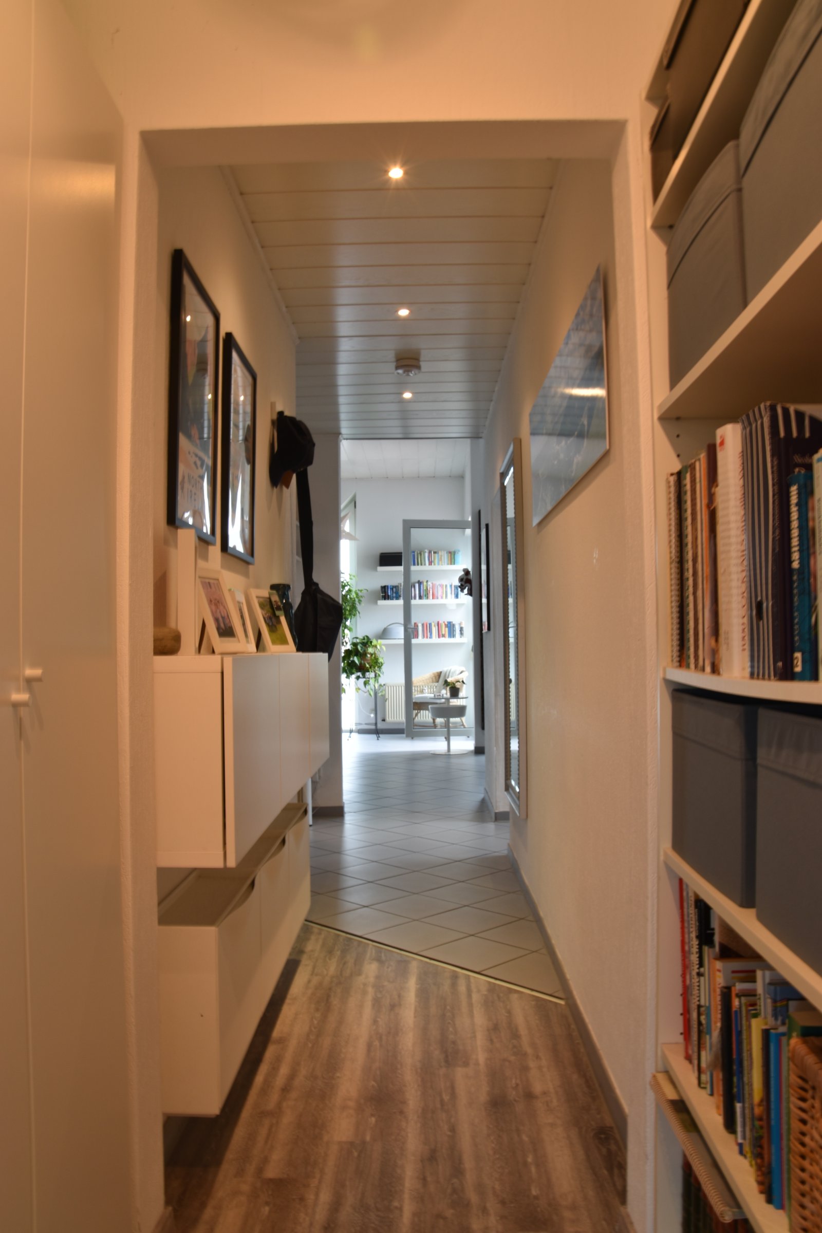 Top Moderne 4-Zimmer Studio Dachgeschosswohnung.