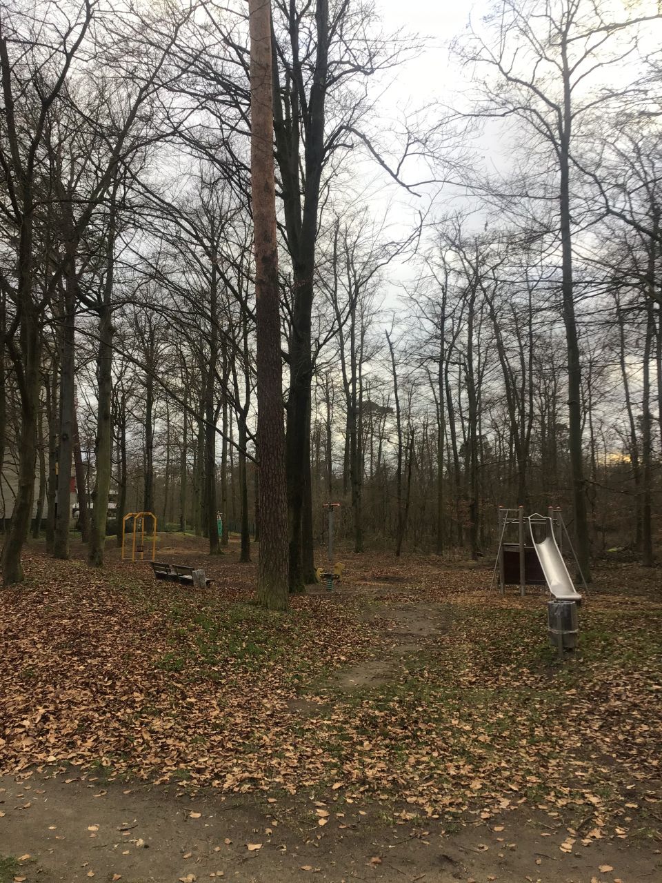 Spielplatz für die Kinder Spielplatz für die Kinder
