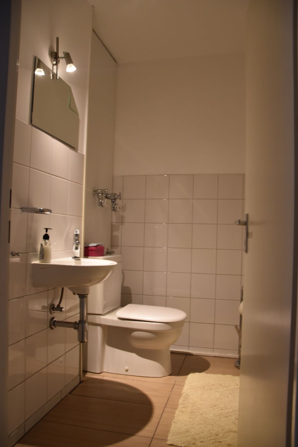 Separates WC Separates WC