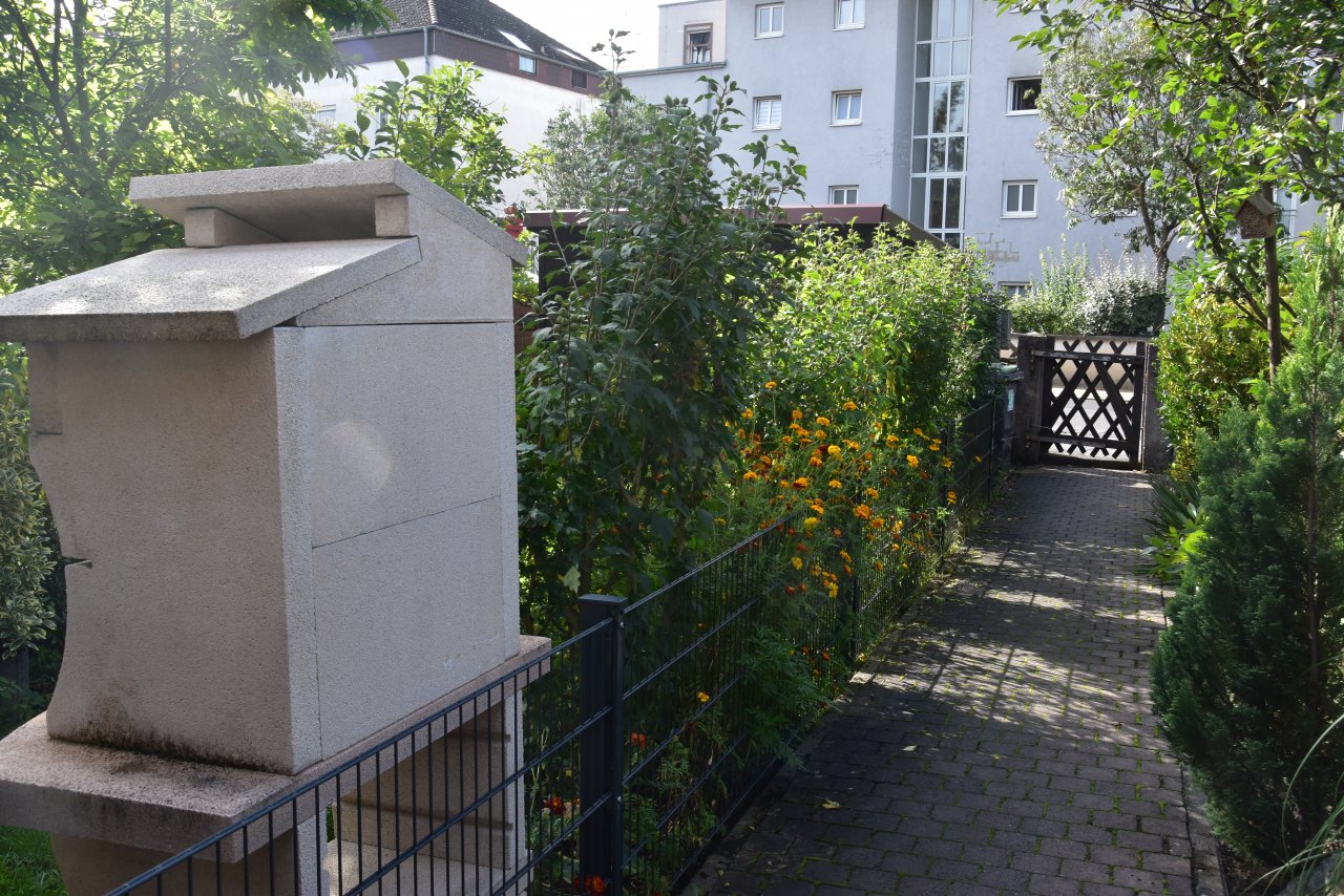 Garteneingangsbereich Garteneingangsbereich