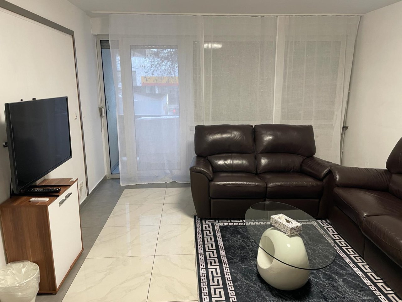 Wohnzimmer mit Balkon Wohnzimmer mit Balkon
