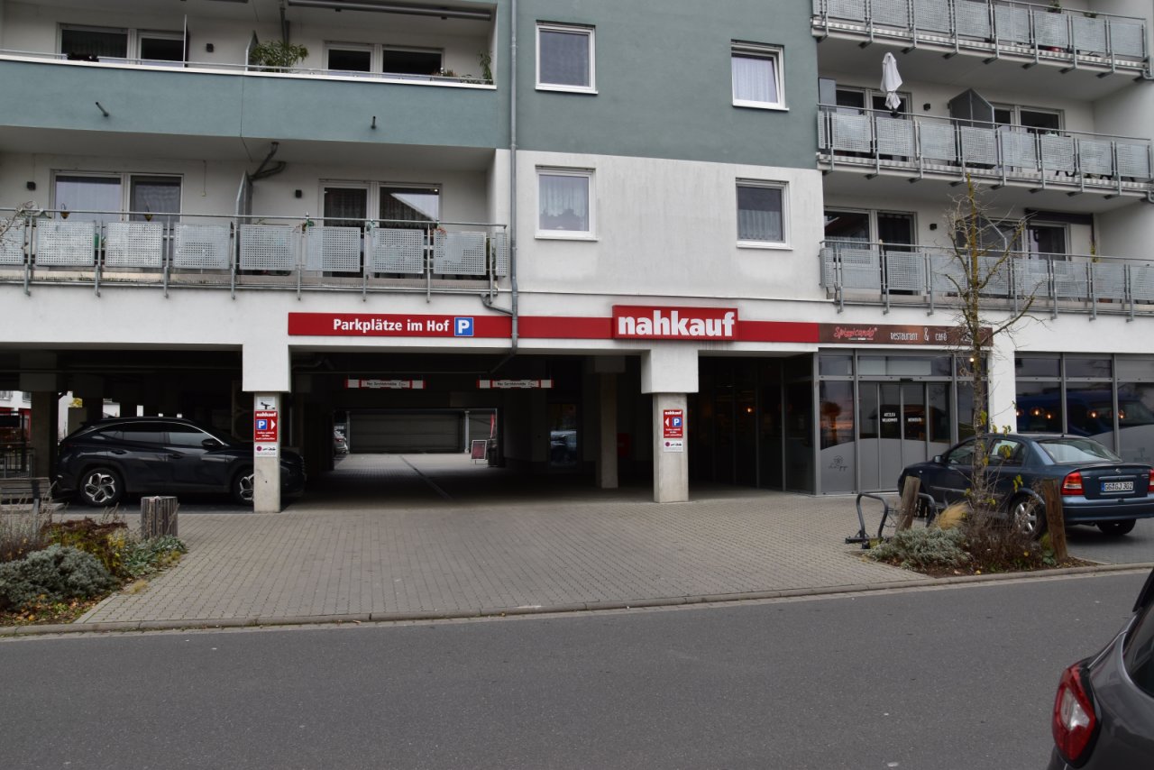 Einkaufsmöglichkeit an der Liegenschaft Einkaufsmöglichkeit an der Liegenschaft