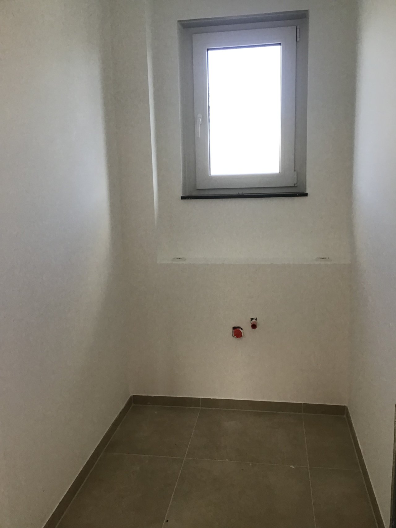 Abstellbereich Waschmaschinenanschluss Abstellbereich Waschmaschinenanschluss
