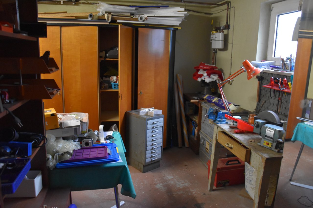 KG Hauswirtschaftsraum KG Hauswirtschaftsraum