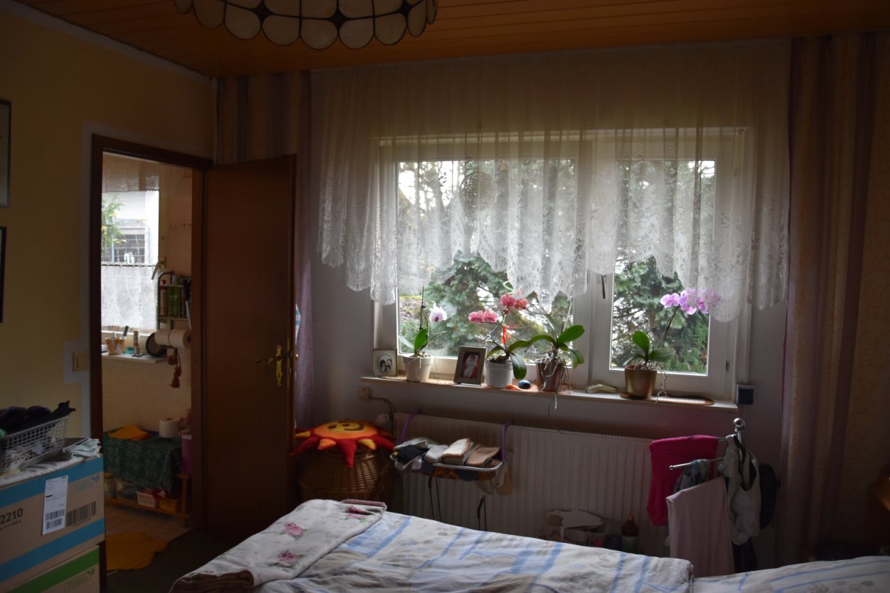 EG Schlafbereich mit zugand TG Bad EG Schlafbereich mit zugand TG Bad