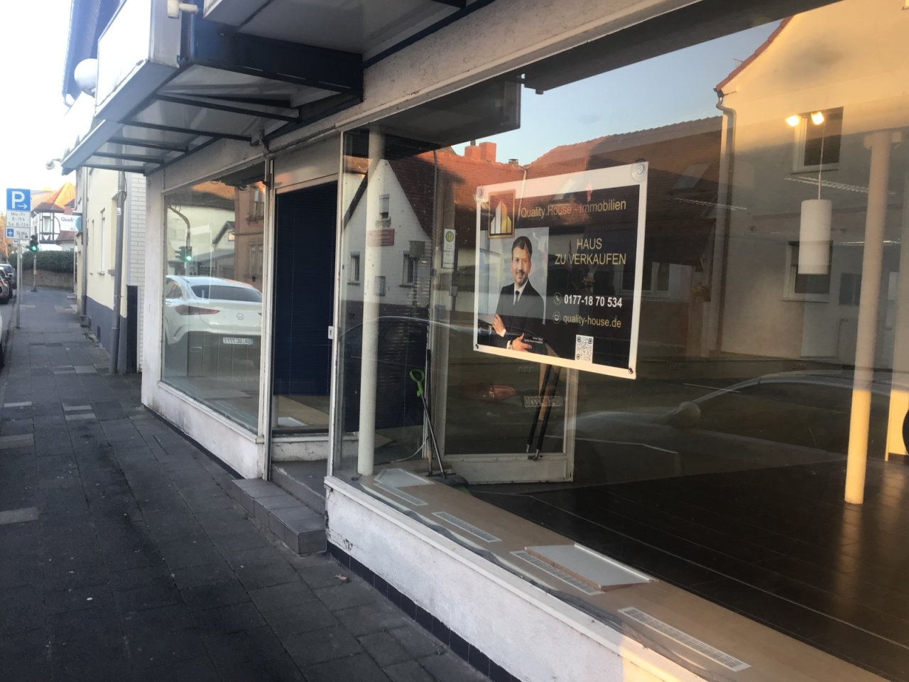 Ladeneinheit leerstehend