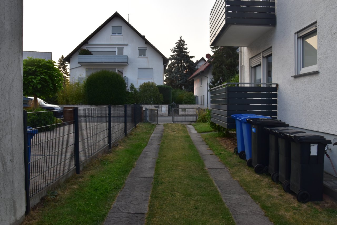 Zufahrt Garten-Pkw Stellplatz Zufahrt Garten-Pkw Stellplatz